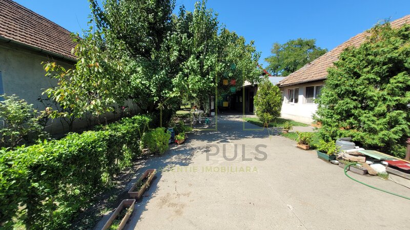 Timis  Casa individuala. Teren 2373 mp. Sacalaz